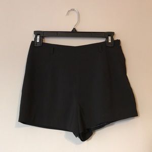 High waisted F21 shorts
